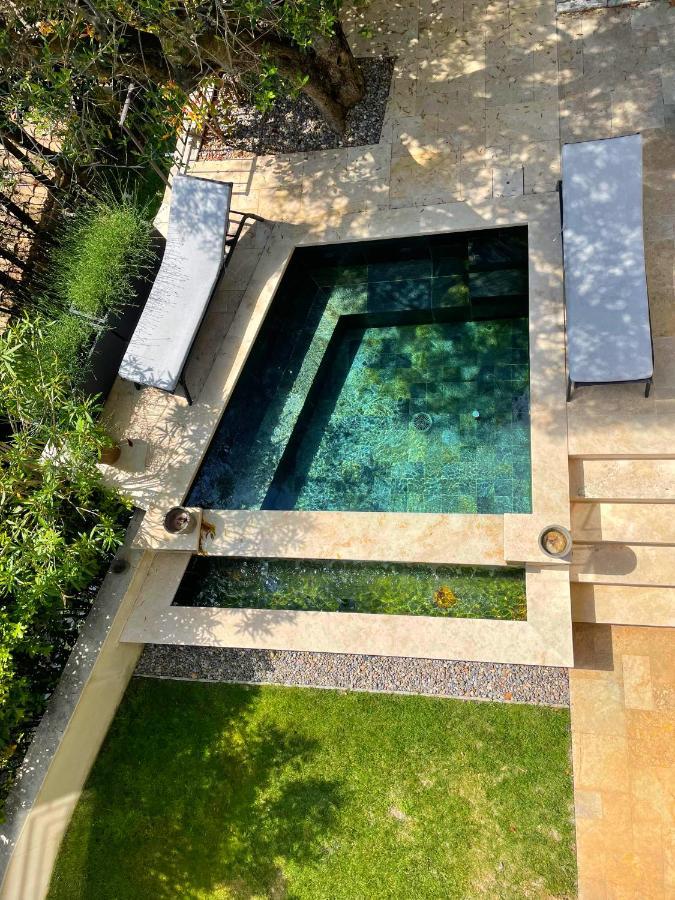 Collection - Ravissante Avec Bassin Chauffe En Saison Apartment *