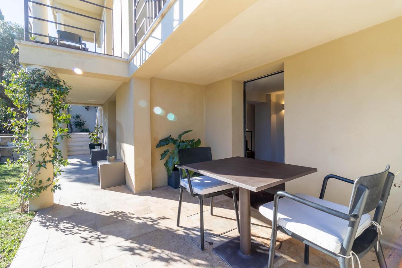 Collection - Ravissante Avec Bassin Chauffe En Saison Apartment